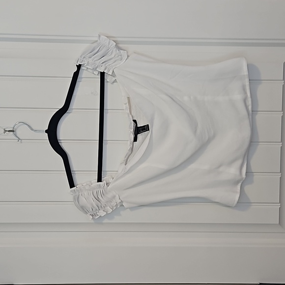 White Off The Shoulder Crop Top Size L - Picture 1 of 5